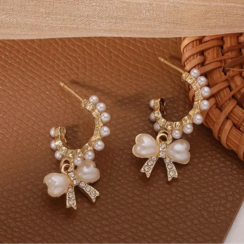 18k Gold Plate Gold and White Bow Earrings with Elegant Design